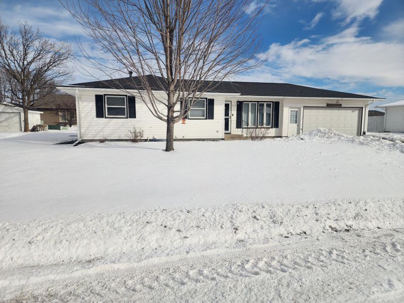 311 Smith Dr, Redwood Falls, MN 56283