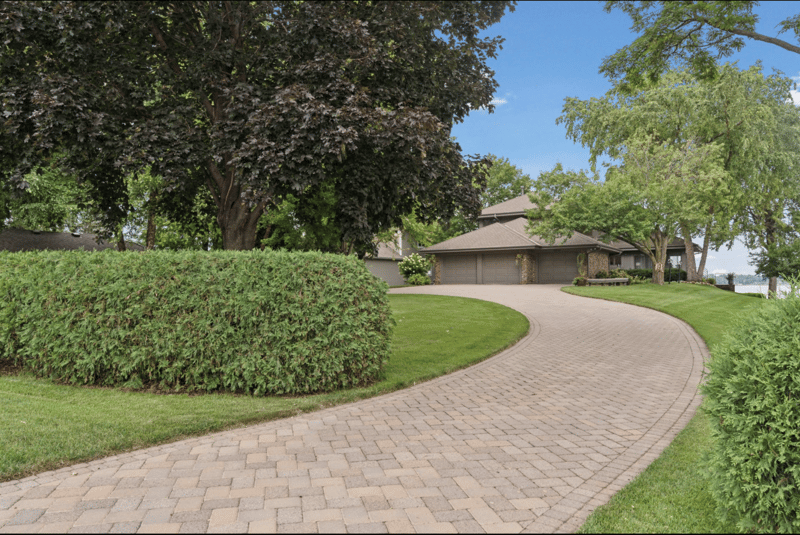 2255 S Shore Blvd, White Bear Lake, MN 55110