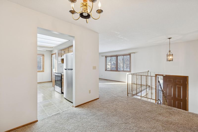 8433 Yates Ave N #6, Brooklyn Park, MN 55443