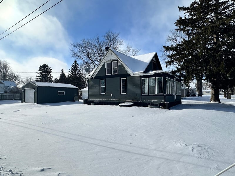 501 Olive St, West Concord, MN 55985