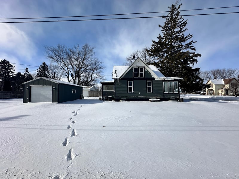 501 Olive St, West Concord, MN 55985