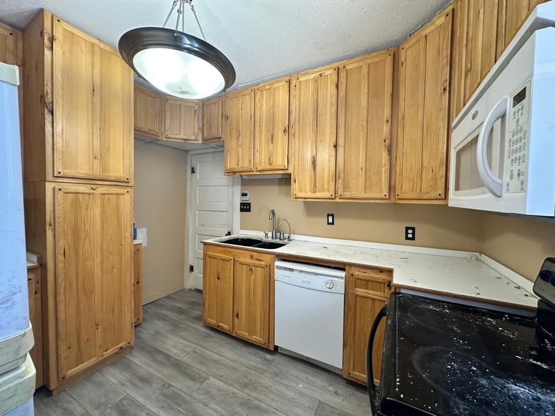 501 Olive St, West Concord, MN 55985