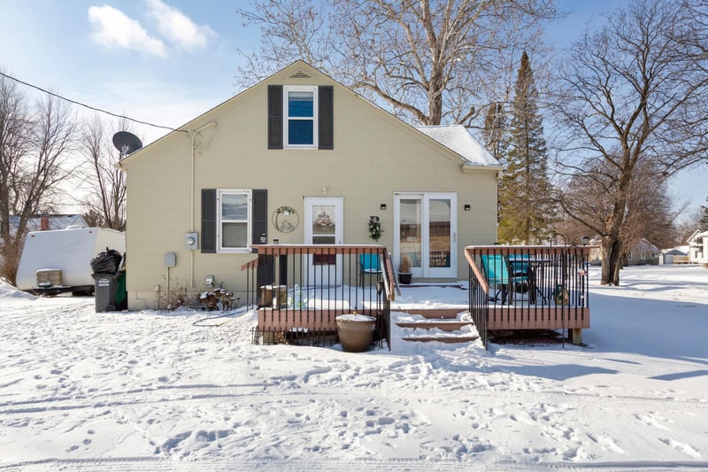 1122 4th Ave, Heron Lake, MN 56137