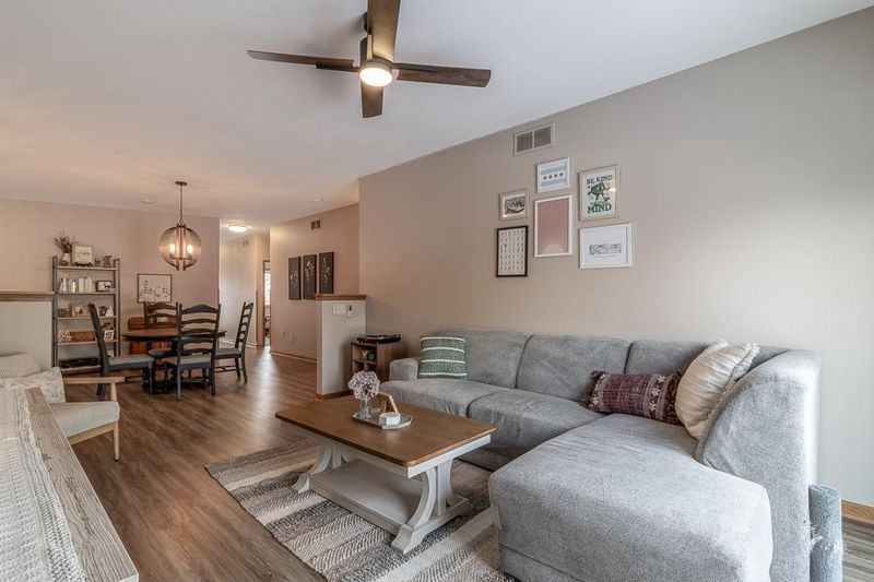 2056 Pratt Cir, Saint Peter, MN 56082