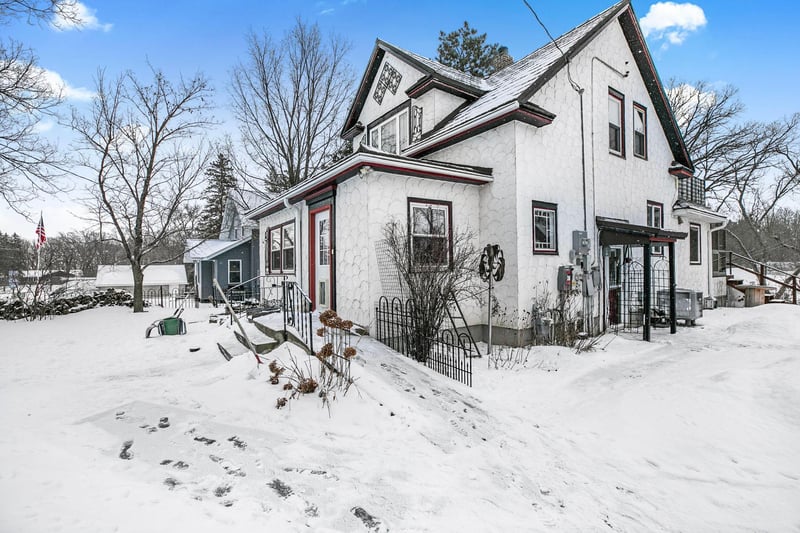 120 Basswood Ave, Holdingford, MN 56340