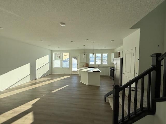 21921 Sawyer Ln, Rogers, MN 55374