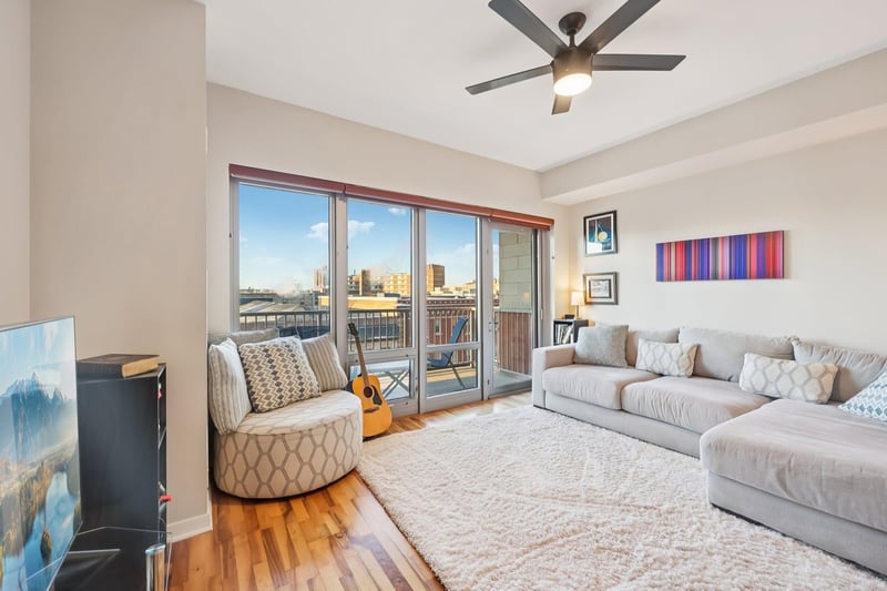 929 Portland Ave #410, Minneapolis, MN 55404