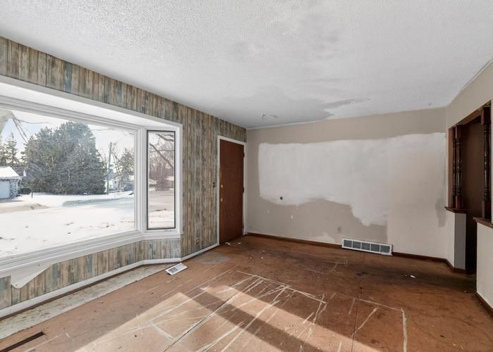 2865 Upper 79 Ct E, Inver Grove Heights, MN 55076