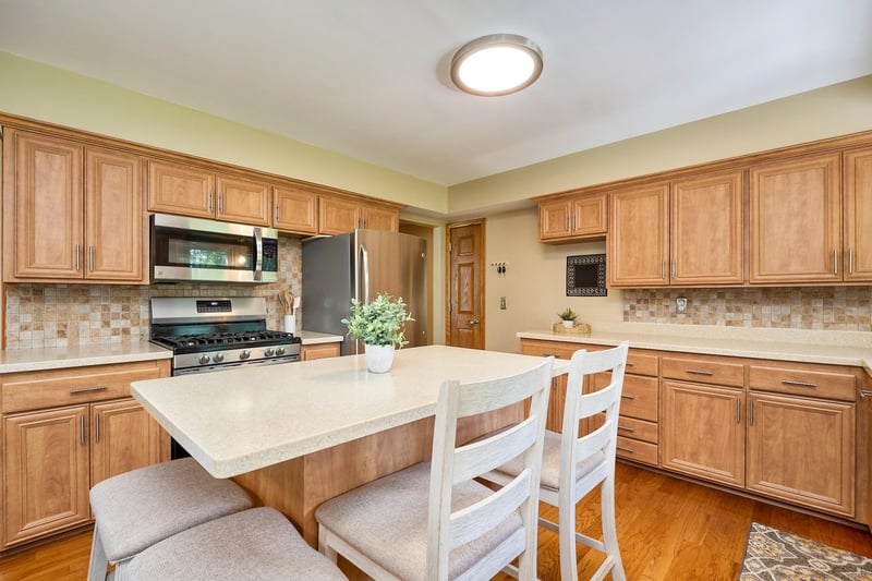 7941 60th Ave N, New Hope, MN 55428