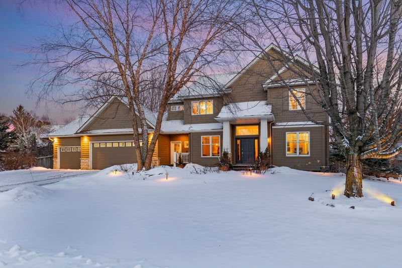 5001 Kelsey Ter, Edina, MN 55436