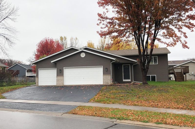 6185 Bakken St, Monticello, MN 55362