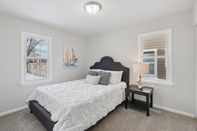 4905 Dupont Ave N, Minneapolis, MN 55430