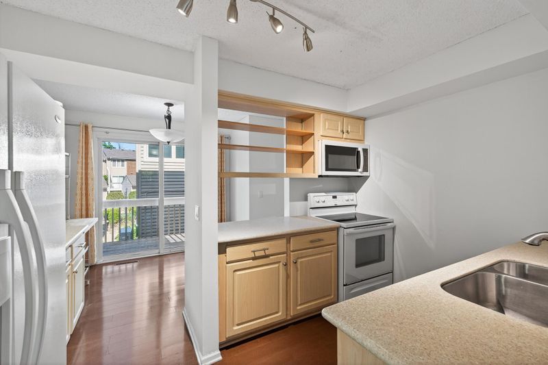 7631 Harold Ave, Golden Valley, MN 55427