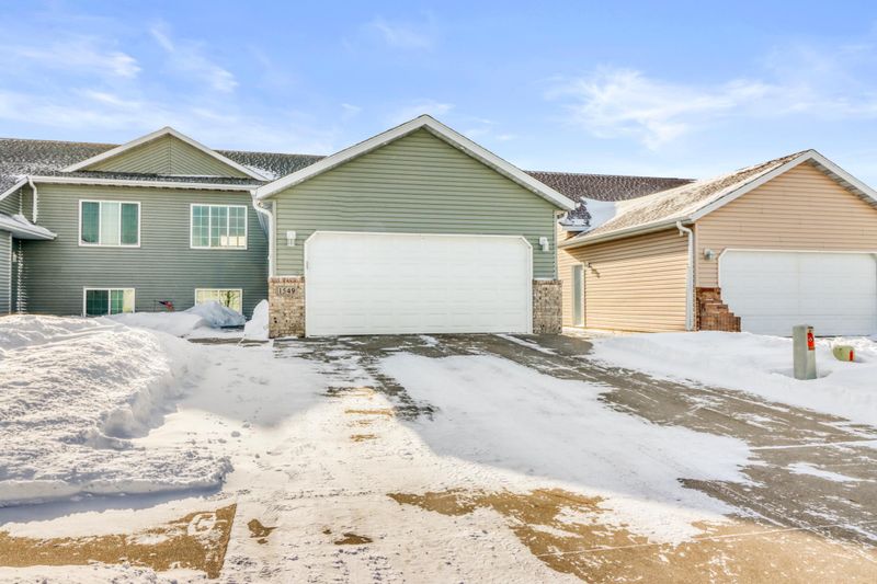 1549 34th Ave S, Moorhead, MN 56560