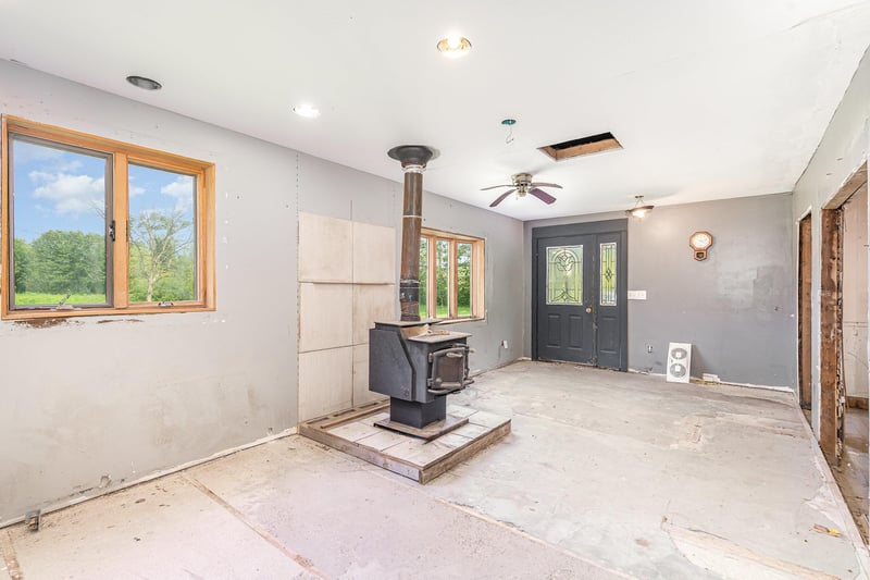 10099 160th St W, Kilkenny, MN 56052