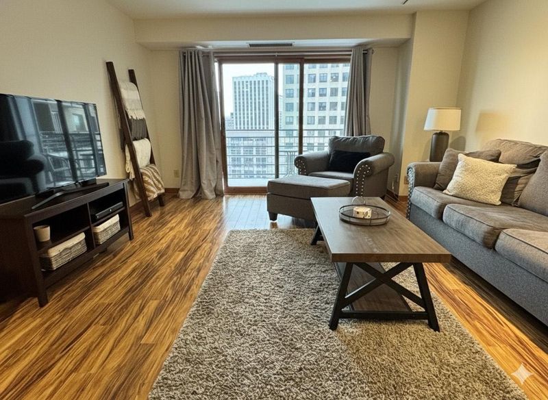 66 9th St E #1913, Saint Paul, MN 55101