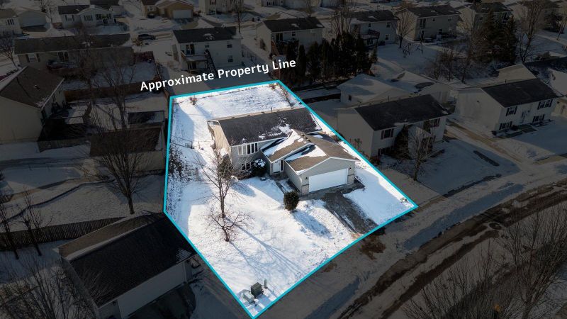 4834 10th St NW, Rochester, MN 55901