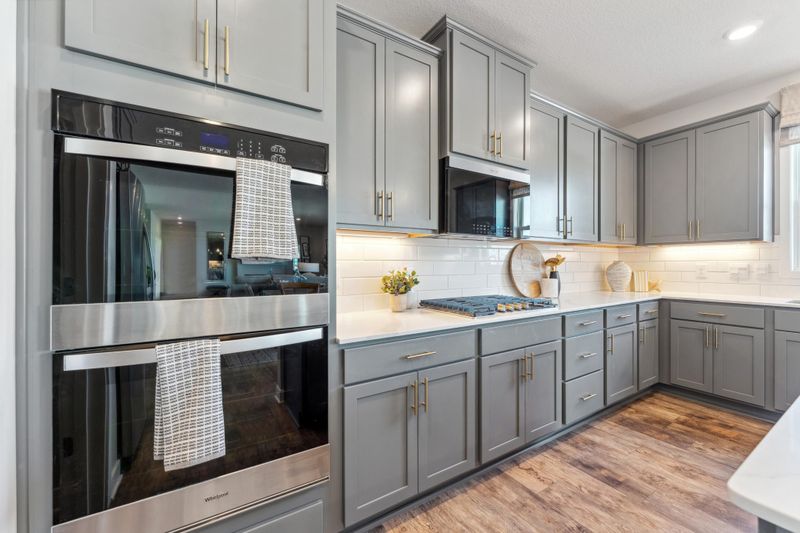 10561 Bent Pine Ln, Woodbury, MN 55129