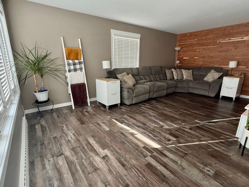 416 W Tyler Ave, Eau Claire, WI 54701