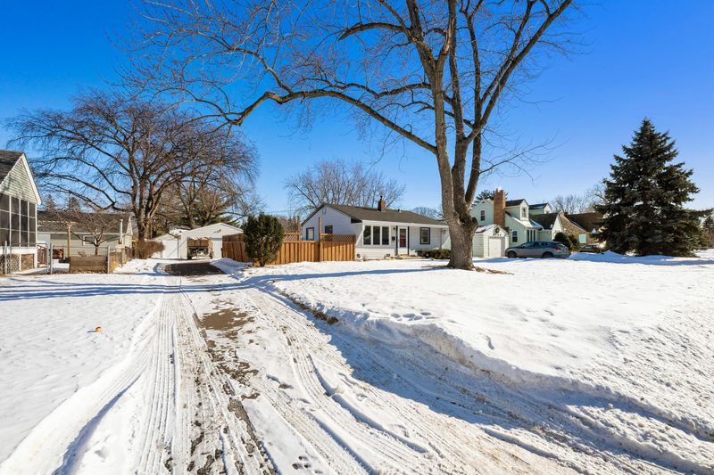 8405 Wentworth Ave S, Bloomington, MN 55420
