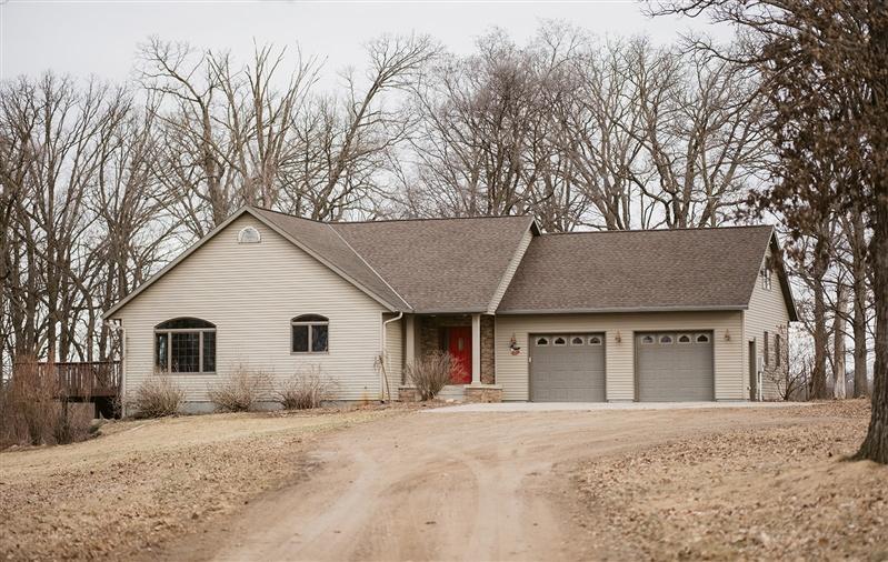11898 River St, Holdingford, MN 56340
