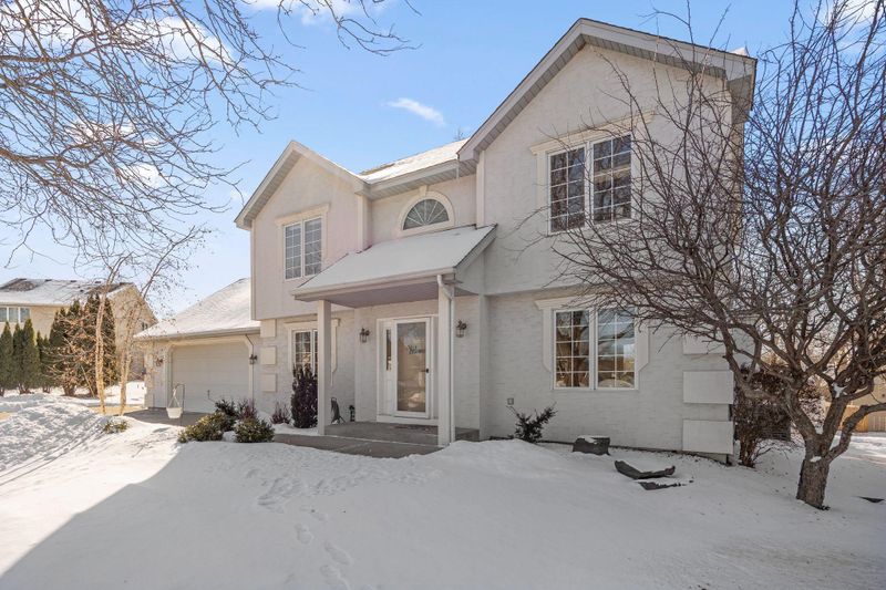 7870 Jocelyn Ave S, Cottage Grove, MN 55016