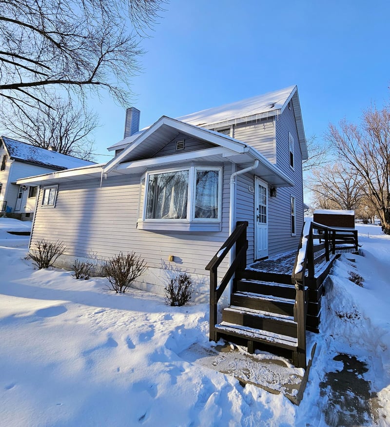 106 Rich Ave, Barrett, MN 56311