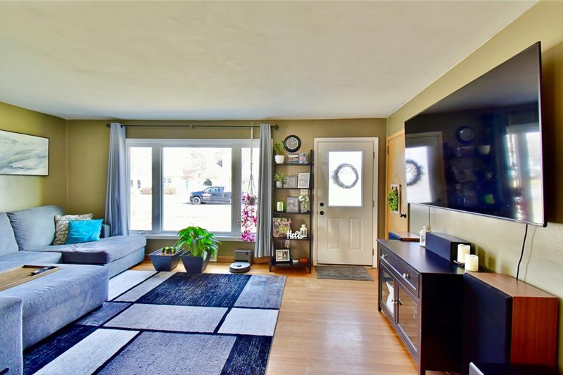 107 3rd Ave SE, Saint Joseph, MN 56374