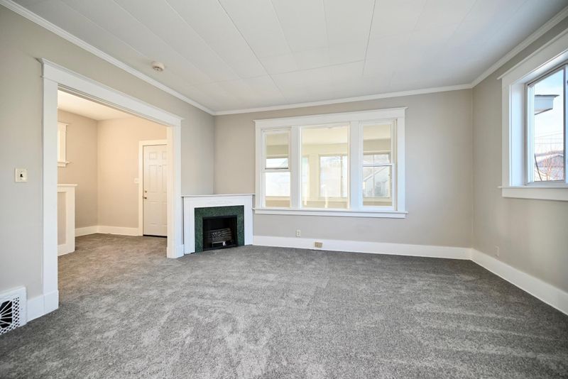 714 E Mark St, Winona, MN 55987