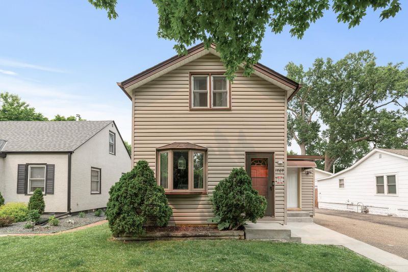 1767 Field Ave, Saint Paul, MN 55116