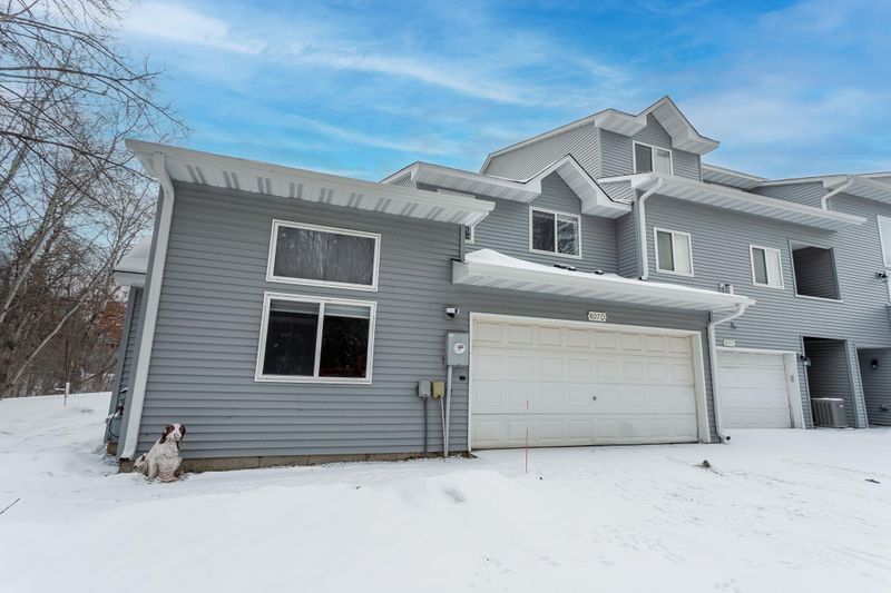 607 Woodduck Dr #D, Woodbury, MN 55125