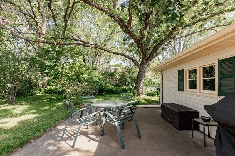 117 91st Ave NE, Blaine, MN 55434