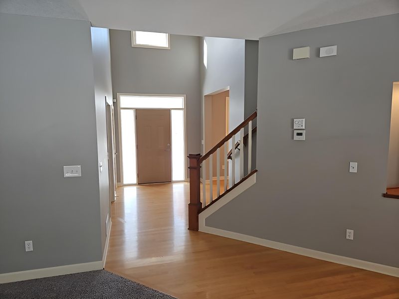10772 Hawthorn Trl, Woodbury, MN 55129