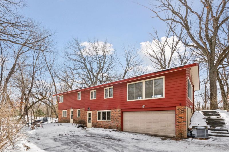 3324 Martha Ln, Minnetonka, MN 55345