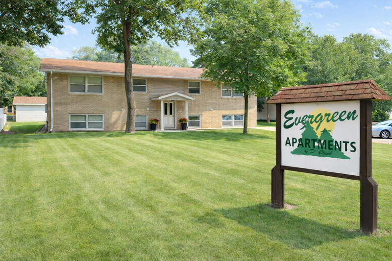 1820 10th Ave S, Saint Cloud, MN 56301