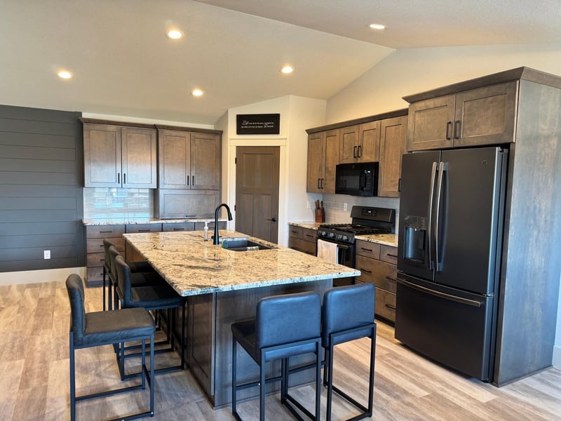 639 Manheim Ave, Saint Charles, MN 55972