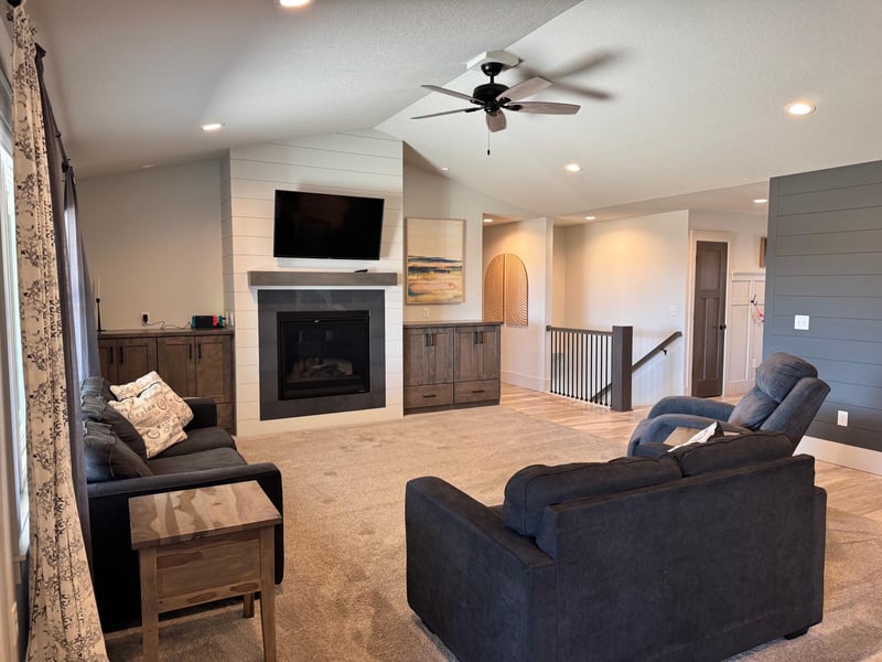 639 Manheim Ave, Saint Charles, MN 55972