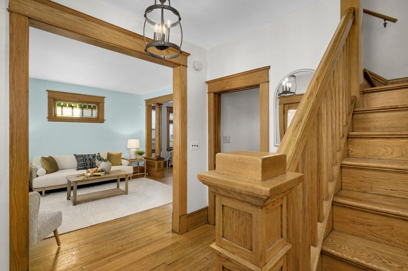435 Herschel St, Saint Paul, MN 55104