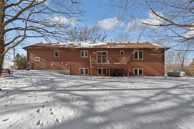 14343 Fairbanks Ave, Lonsdale, MN 55046