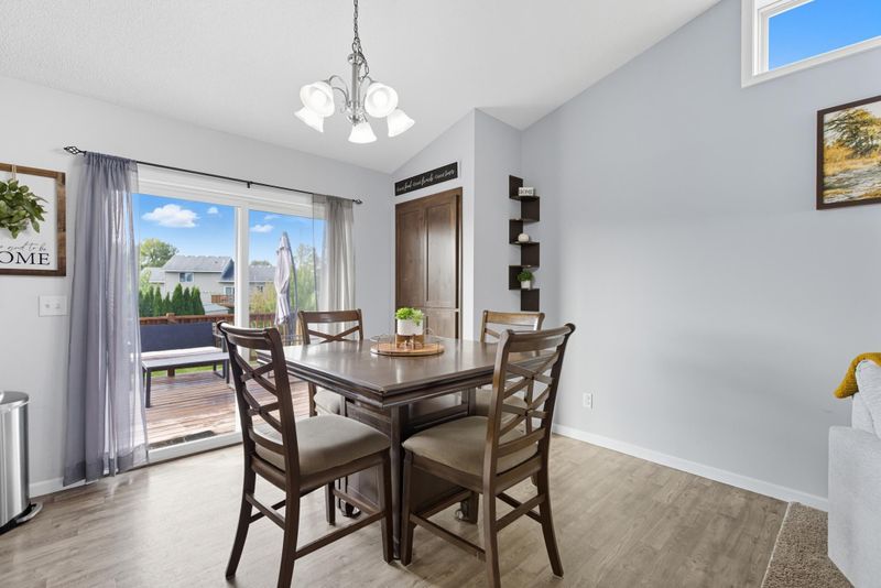 921 Cedar Ave N, Maple Lake, MN 55358