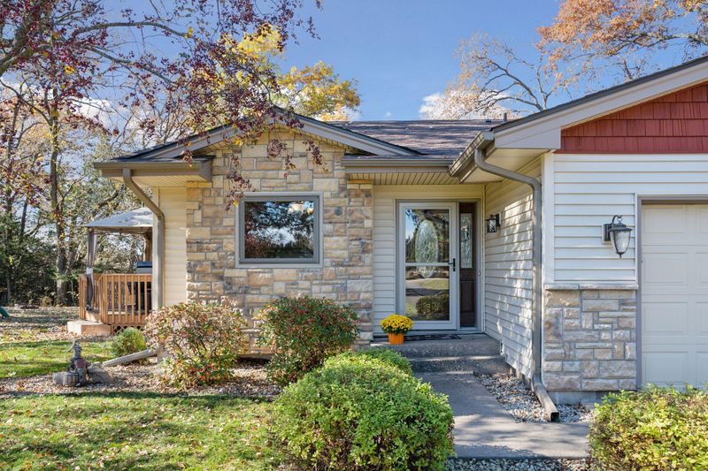 34914 Linden Ave, Lindstrom, MN 55045