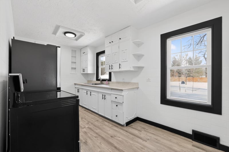 7818 W River Rd, Brooklyn Park, MN 55444