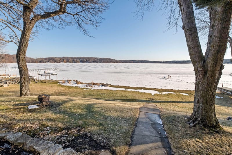3631 S Cedar Dr, Chanhassen, MN 55331