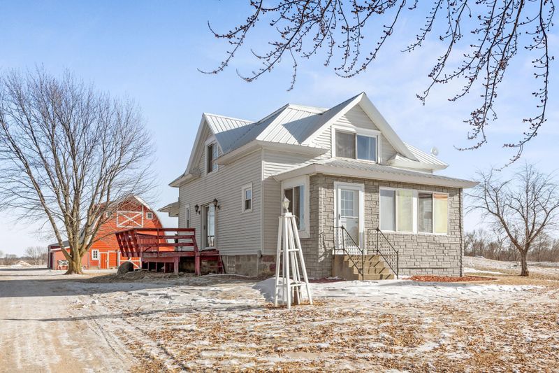 17364 Kale Ave, Glencoe, MN 55336
