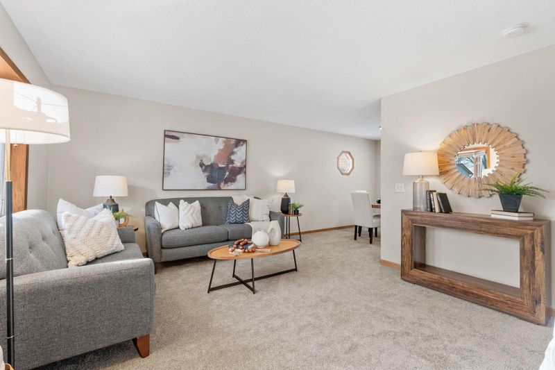 9990 99th Ave N, Maple Grove, MN 55369