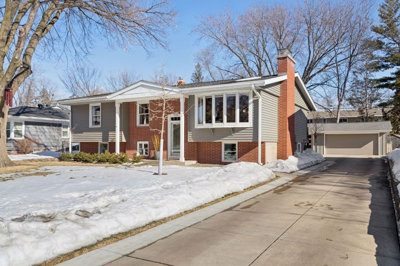 1790 Lake St, Lauderdale, MN 55113
