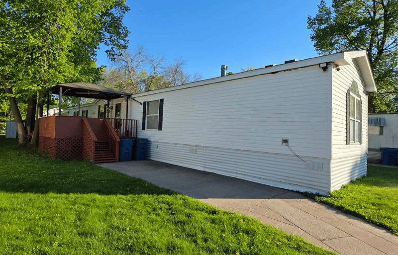 2244 Buckingham Ln, Mounds View, MN 55112