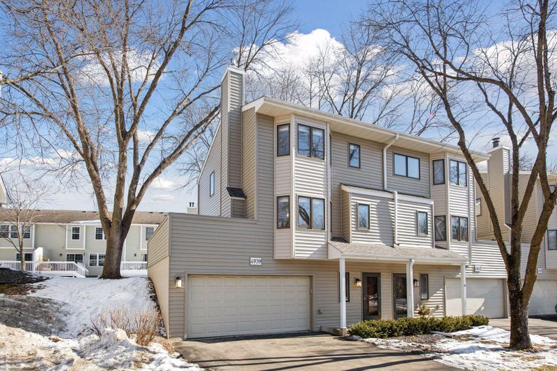 4939 Bayswater Rd, Minnetonka, MN 55345