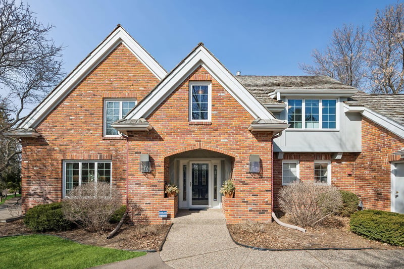 6704 Dovre Dr, Edina, MN 55436