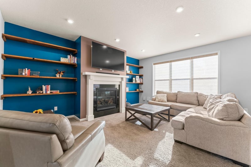 1026 Oakwood Rd, Newport, MN 55055